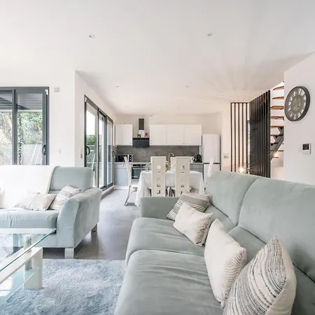 Maison Prestige De A Paris 8pers - فيلة